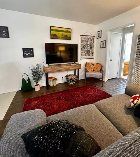4810 Lincoln Ave, Los Angeles, CA 90042