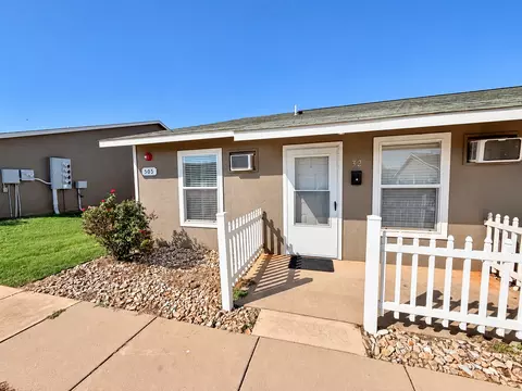 501 W Country Club Rd, Chickasha, OK 73018