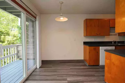 1001 SW Woods St, Portland, OR 97239