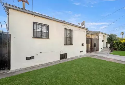 1124 W 110th St, Westmont, CA 90044
