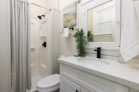 1633 Boylston Ave, Seattle, WA 98122