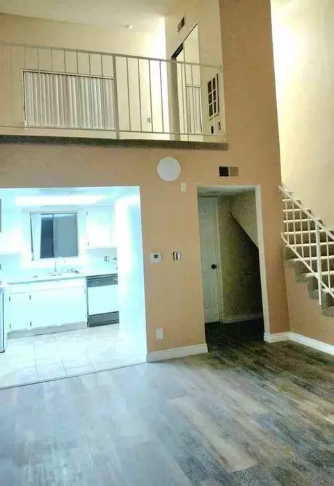 10523 Floralita Ave, Sunland, CA 91040