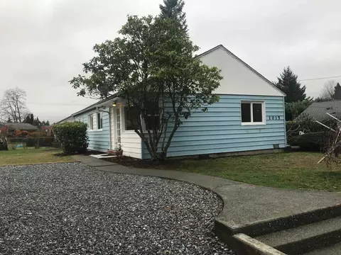 1015 Lane Pl, Everett, WA 98203