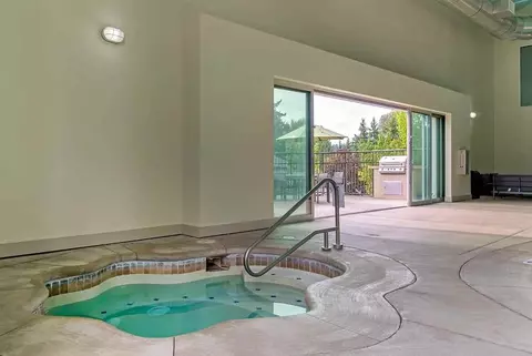 13700 NE 10th Pl, Bellevue, WA 98005 photo 24