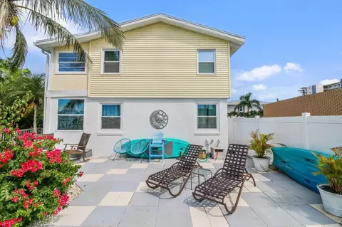 13535 Boca Ciega Ave, Madeira Beach, FL 33708