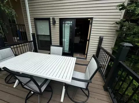 1924 Bainbridge St, Philadelphia, PA 19146