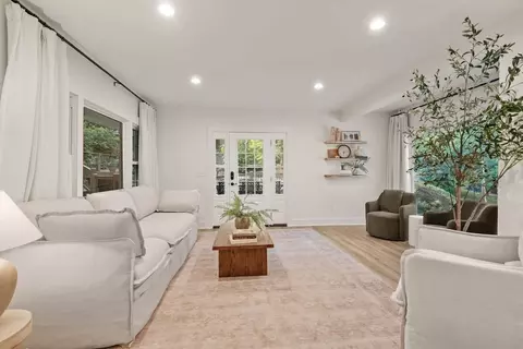 125 Little Willow Cir, Hendersonville, NC 28739