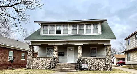 110 W Lindburg St, Pittsburg, KS 66762