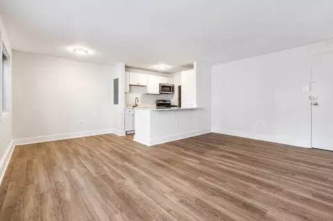 4465 Macarthur Blvd NW, Washington, DC 20007