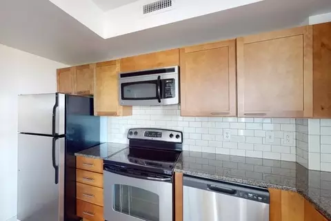 801 E Armour Blvd, Kansas City, MO 64109
