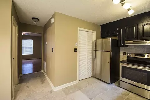 1602 18th Ave NE, Hickory, NC 28601