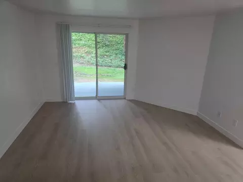 327 S 177th Pl, Burien, WA 98148