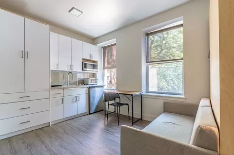 423 Terry Ave, Seattle, WA 98104