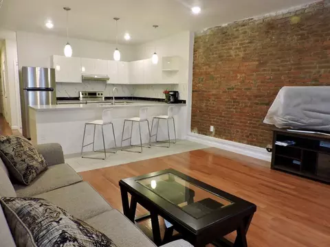 309 Sycamore St, Cincinnati, OH 45202