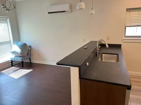 719 N Oakland Ave, Fayetteville, AR 72701