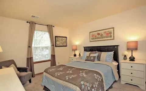 825 Crossing Ct, Virginia Beach, VA 23455
