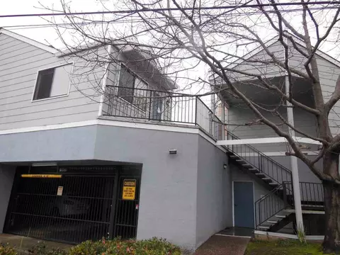 400 Laurel St, San Carlos, CA 94070