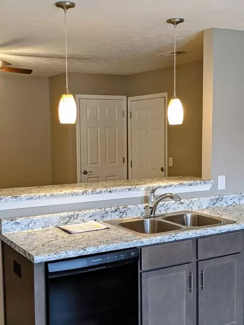 12505 Orell Crossing Cir, Louisville, KY 40272