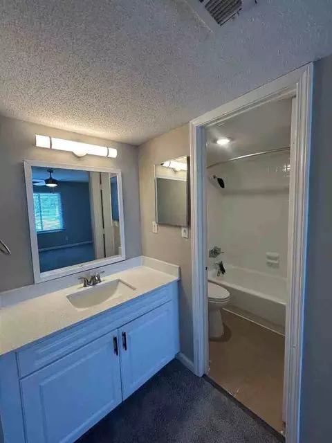 355 Monument Rd, Jacksonville, FL 32225