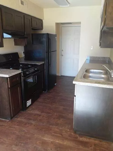 825 S Telshor Blvd, Las Cruces, NM 88011