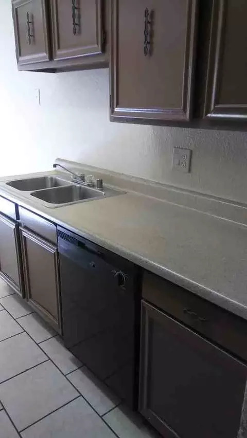 825 S Telshor Blvd, Las Cruces, NM 88011