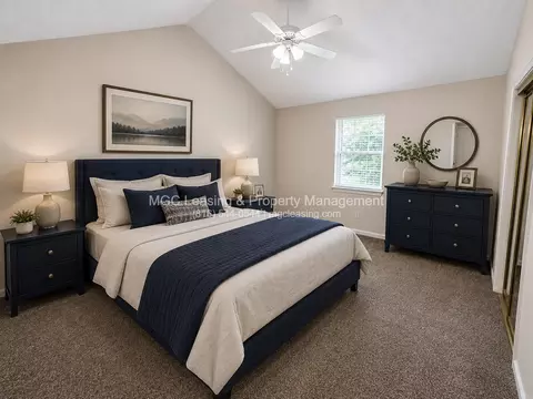 1841 NE Knollbrook St, Lees Summit, MO 64086