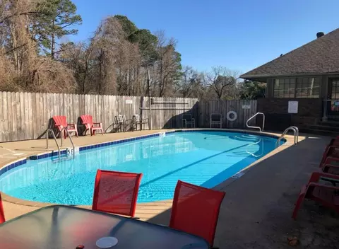 225 Keightley Dr, Little Rock, AR 72207