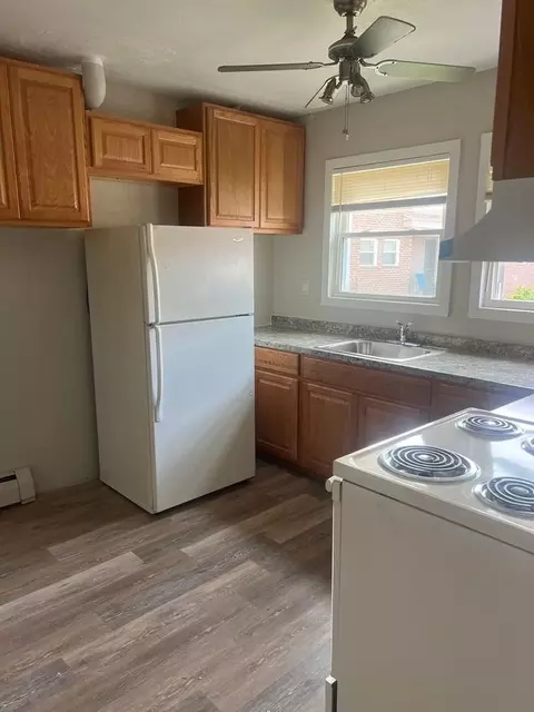 367 Broadview Ter, Hartford, CT 06106