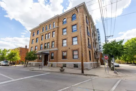 303 Greenup St, Covington, KY 41011