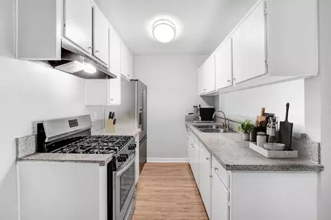 9250 Sepulveda Blvd, North Hills, CA 91343