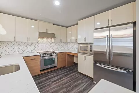 523 Broadway E, Seattle, WA 98102 photo 5
