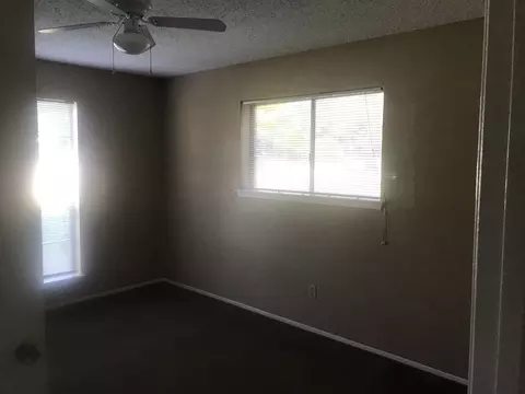 116 Pebble Creek Dr, Midlothian, TX 76065 photo 5