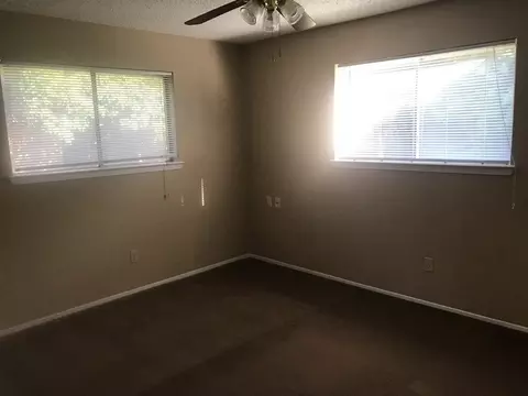 116 Pebble Creek Dr, Midlothian, TX 76065 photo 3