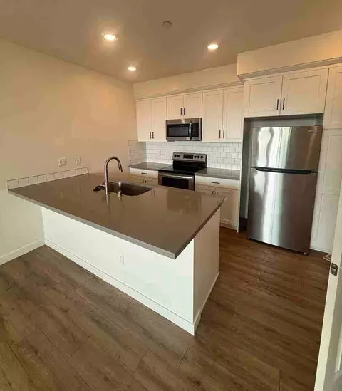 310 Palm Ave, National City, CA 91950