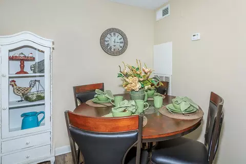 505 Wells Fargo Dr, Houston, TX 77090