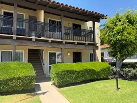 140 Yorba St, Tustin, CA 92780