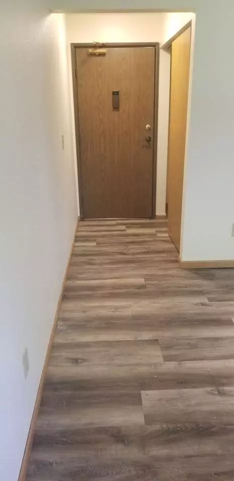 250 21st St NW, Owatonna, MN 55060