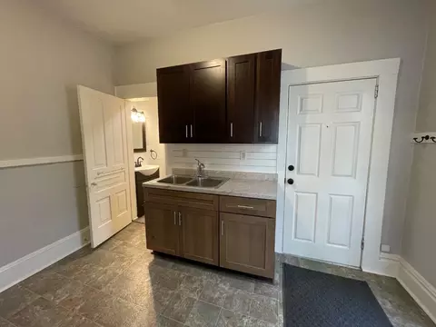 703 Fremont Ave NW, Grand Rapids, MI 49504