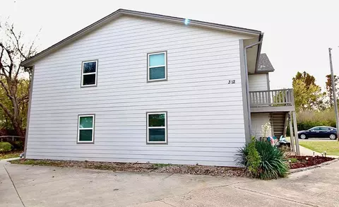 312 Falcon Ct, Norman, OK 73069