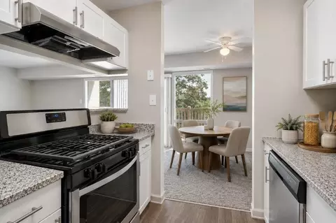 13178 Larchdale Rd, South Laurel, MD 20708 photo 3