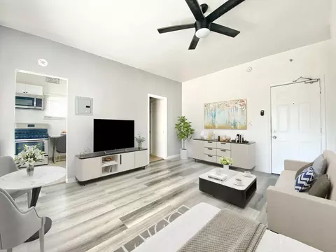 1416 W Olympic Blvd, Los Angeles, CA 90015