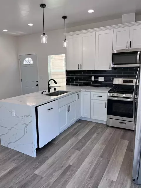 5215 Catoctin Dr, San Diego, CA 92115
