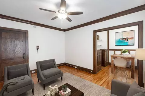 1435 W 31st St, Minneapolis, MN 55408