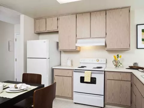 265 Gateway Dr, Pacifica, CA 94044 photo 2