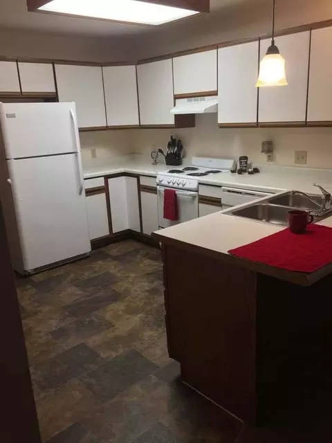 404 E Wilson St, Madison, WI 53703