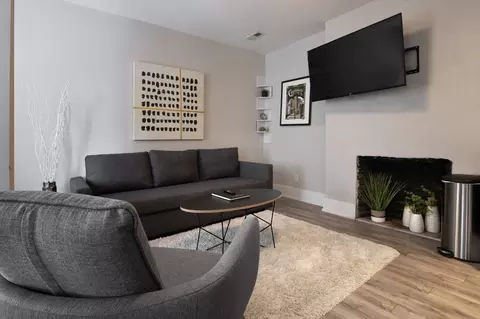 1470 Goetz Aly, Cincinnati, OH 45202