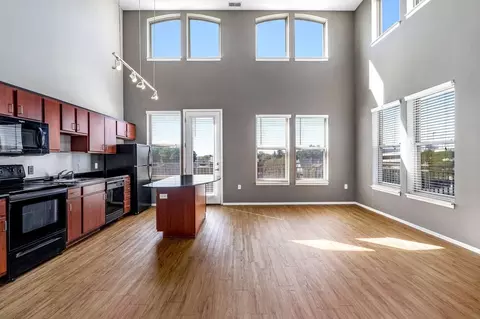 1212 W Lake St, Minneapolis, MN 55408
