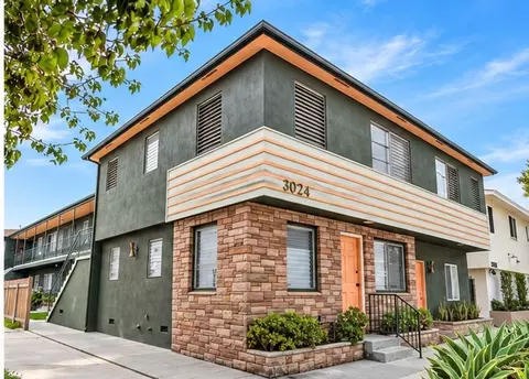 3024 E 3rd St, Long Beach, CA 90814