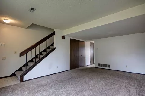 2404 Leeper Dr, Champaign, IL 61822 photo 7