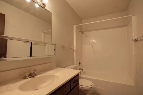 2404 Leeper Dr, Champaign, IL 61822 photo 5